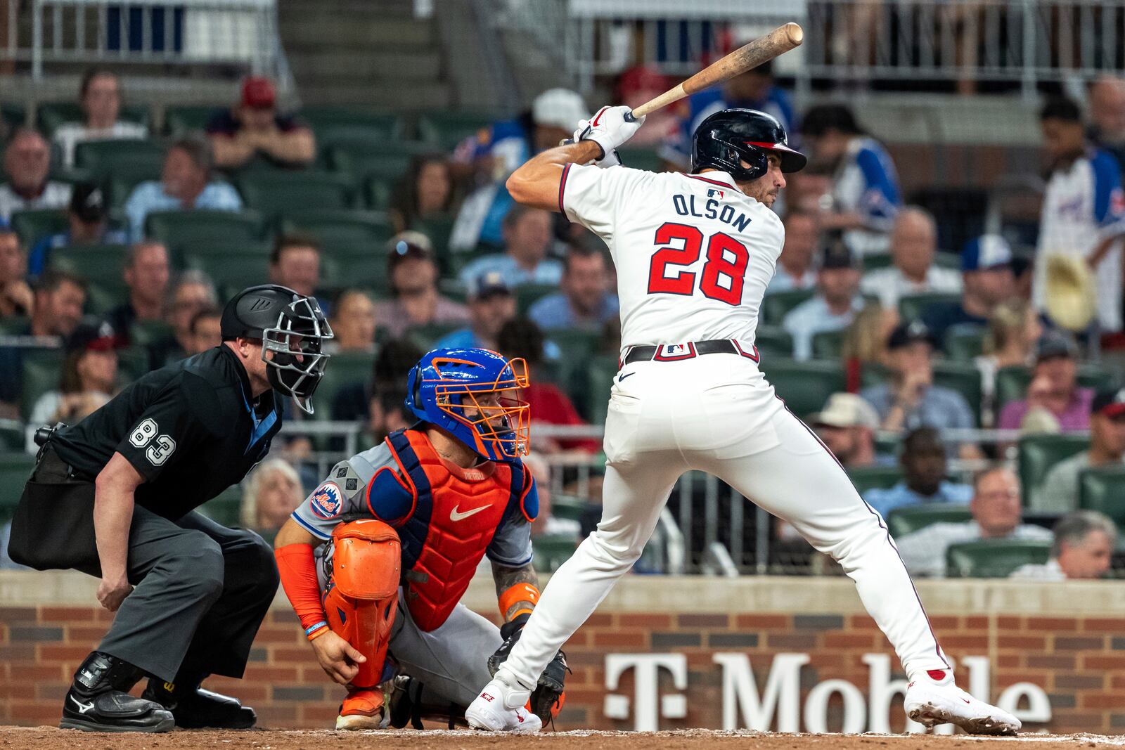 Atlanta Braves' Matt Olson (28) watches a pitch in the fifth inning of a baseball game against the New York Mets, Tuesday, Sept. 24, 2024, in Atlanta. (AP Photo/Jason Allen)