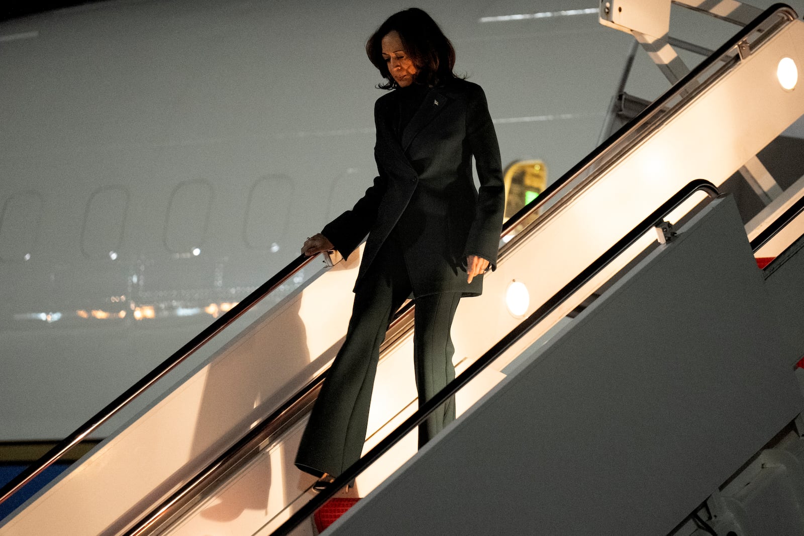 Democratic presidential nominee Vice President Kamala Harris departs Air Force Two at Joint Base Andrews, Md., Monday, Oct. 21, 2024, on return to Washington after several days on the campaign trail. (AP Photo/Jacquelyn Martin, Pool)