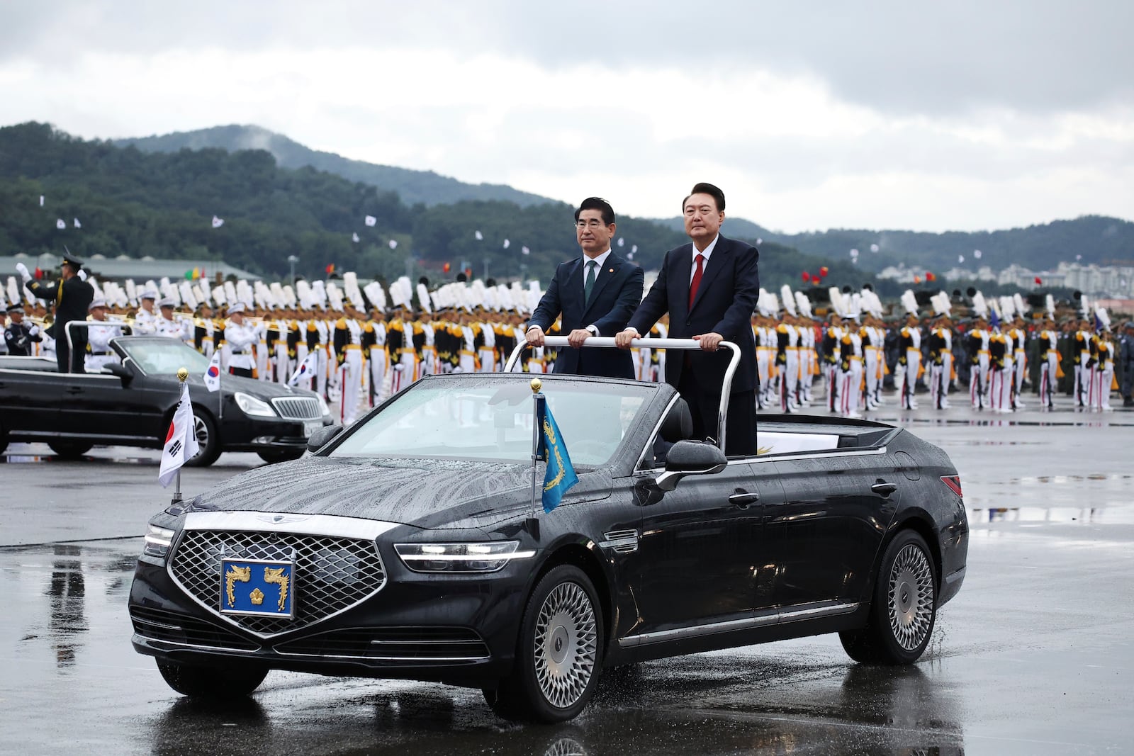 South Korean President Yoon Suk Yeol, right, inspects South Korean troops during a celebration to mark the 76th anniversary of Korea Armed Forces Day in Seongnam, South Korea Tuesday, Oct. 1, 2024. (Kim Hong-Ji/Pool Photo via AP)