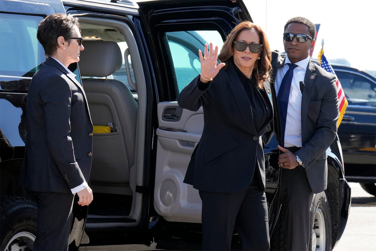 Democratic presidential nominee Vice President Kamala Harris arrives to board Air Force Two at LaGuardia Airport in New York, Wednesday, Sept. 11, 2024. (AP Photo/Jacquelyn Martin)