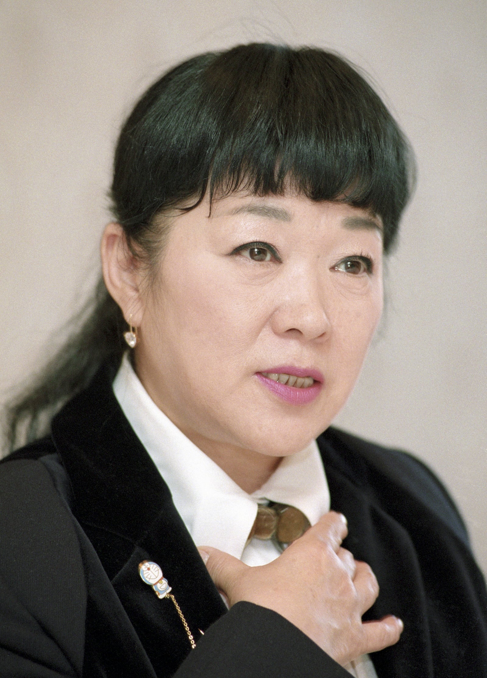 Nobuyo Oyama, best known for her raspy voice of Doraemon, the world’s beloved cat-robot from the future, speaks during an interview in Feb. 1999, in Tokyo. (Kyodo News via AP)