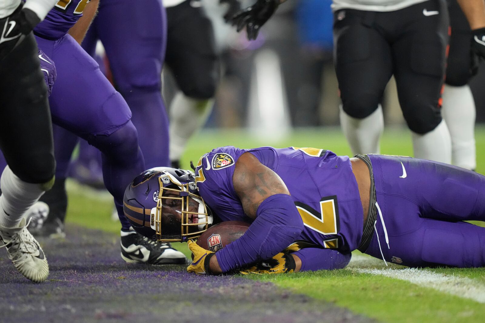 Baltimore Ravens running back Derrick Henry scores a touchdown during the first half of an NFL football game against the Cincinnati Bengals, Thursday, Nov. 7, 2024, in Baltimore. (AP Photo/Stephanie Scarbrough)