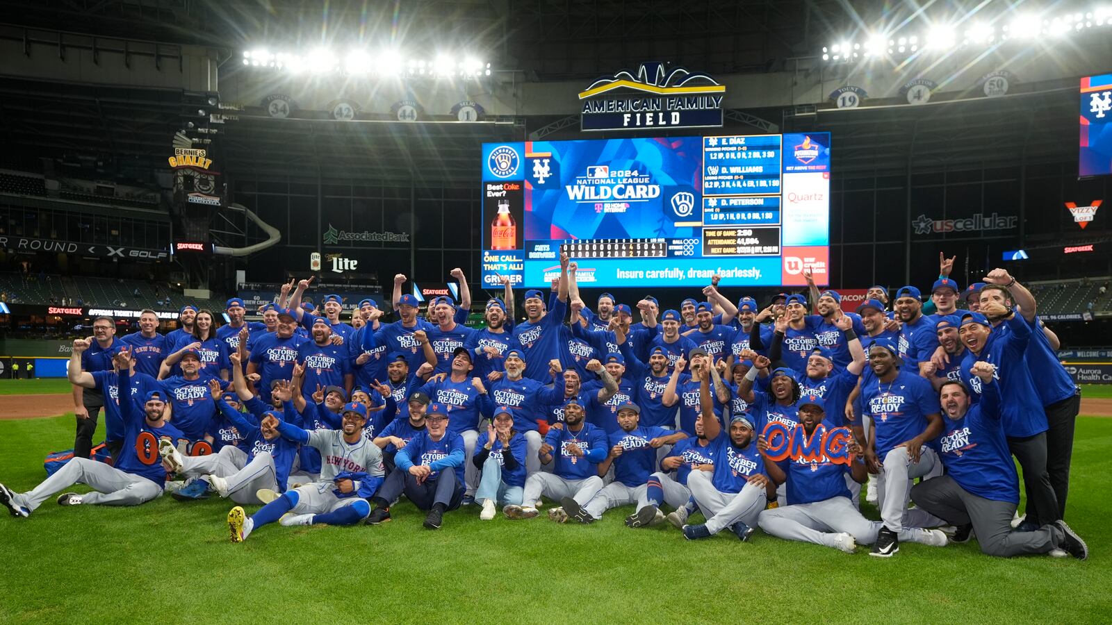 The New York Mets celebrate after winning Game 3 of a National League wild card baseball game against the Milwaukee Brewers Thursday, Oct. 3, 2024, in Milwaukee. The Mets won 4-2. (AP Photo/Morry Gash)