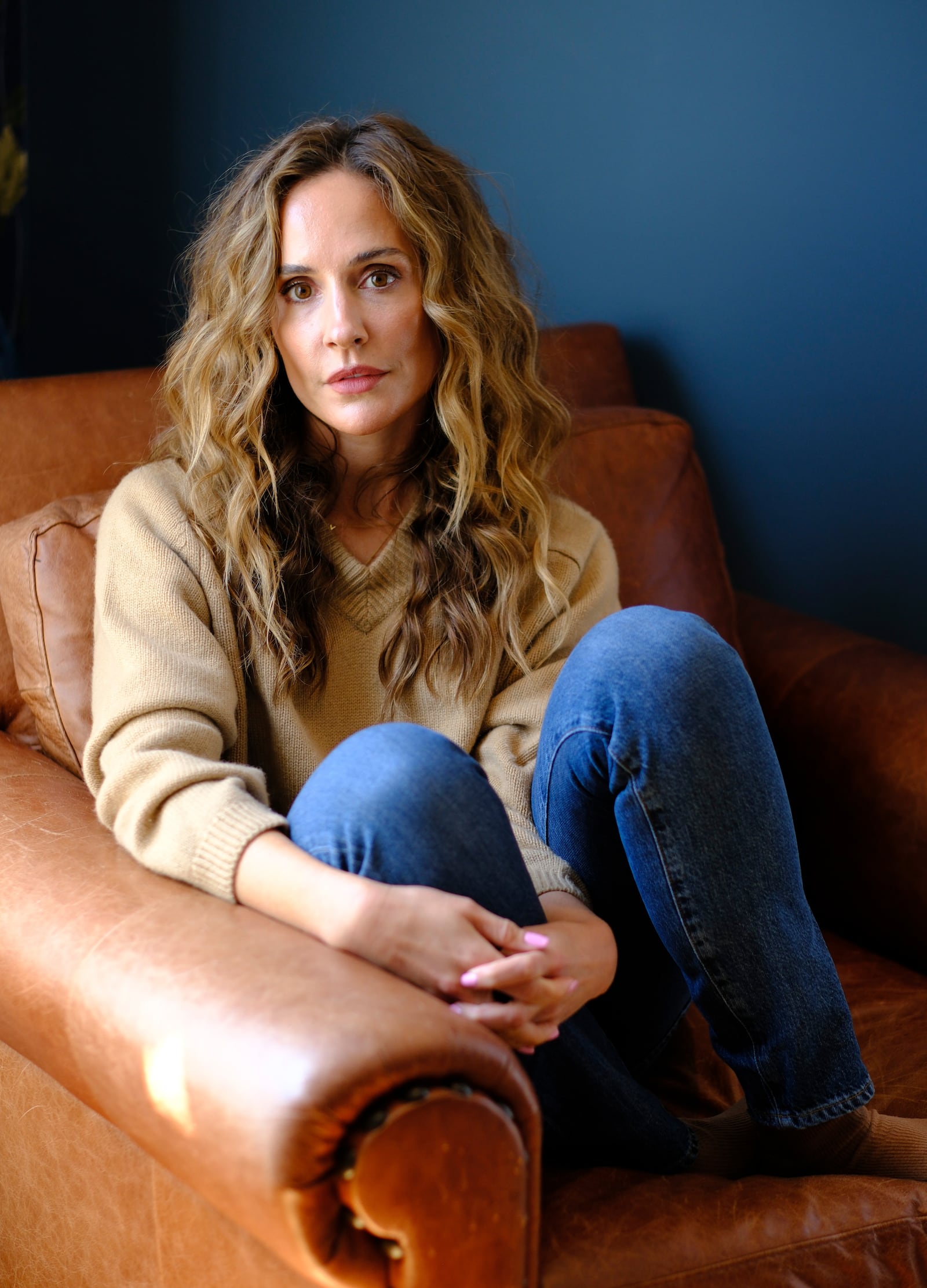 Meaghan Oppenheimer, the creator and showrunner of the Hulu series "Tell Me Lies," poses for a portrait at home, Wednesday, Sept. 11, 2024, in Los Angeles. (AP Photo/Chris Pizzello)