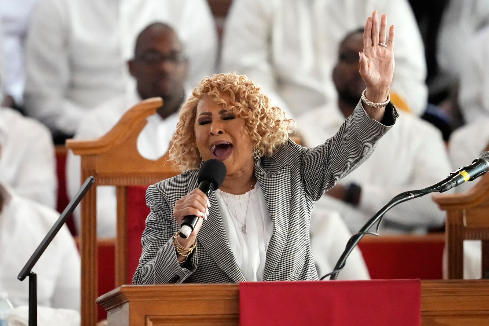 Darlene Love speaks during a ceremony celebrating the life of Cissy Houston on Thursday, Oct. 17, 2024, at the New Hope Baptist Church in Newark, N.J. (Photo by Charles Sykes/Invision/AP)