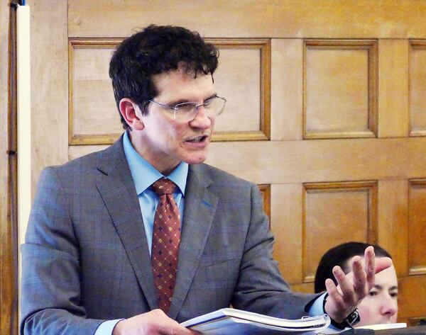 Defense attorney Robert Aleesi cross examines Mass. State forensic scientist Maureen Hartnett at the Karen Read case in Norfolk Superior Court, Wednesday, May 14, 2025, in Dedham, Mass. (Mark Chavous/Enterprise News via AP, Pool)