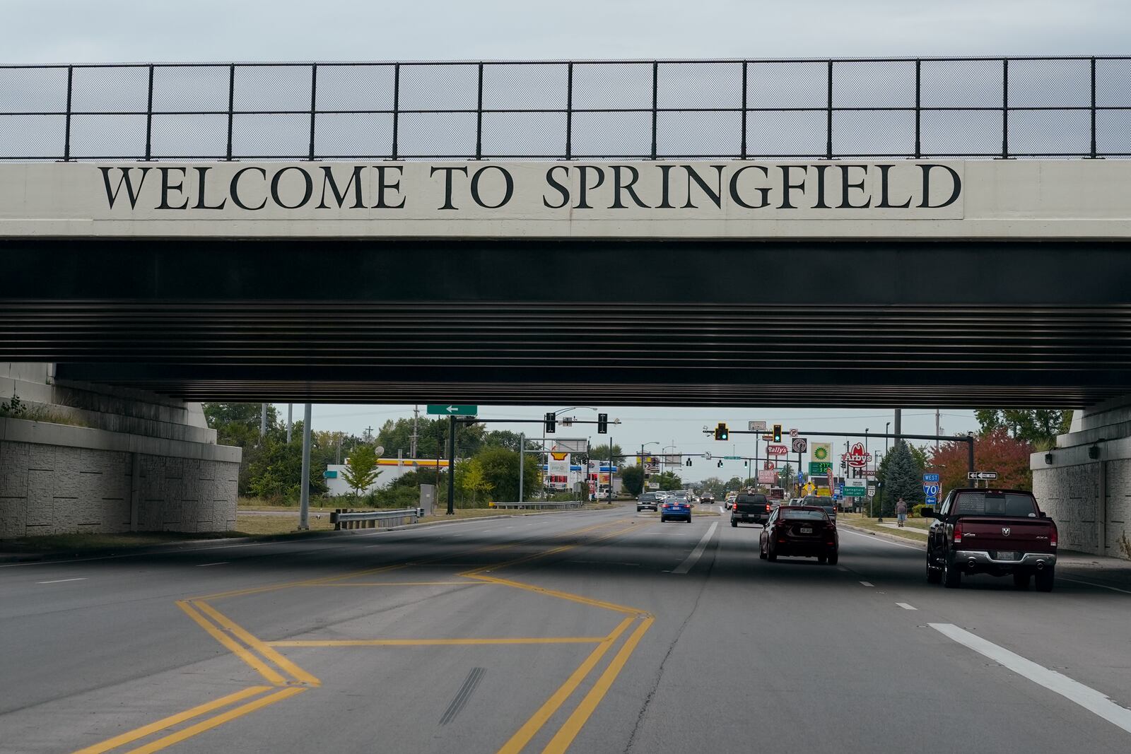 "Welcome To Springfield" is displayed on the Interstate 70 overpass, Tuesday, Sept. 17, 2024, in Springfield, Ohio. (AP Photo/Carolyn Kaster)