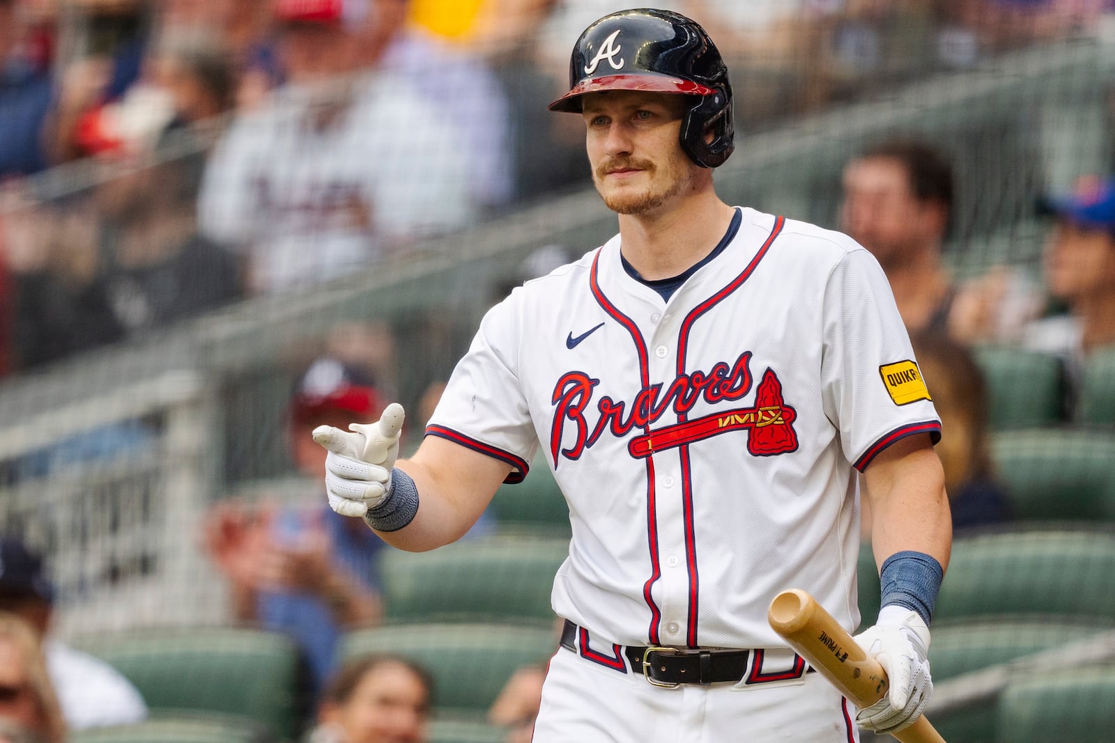 Atlanta Braves' Sean Murphy greets Jorge Soler at home plate in the second inning of the second baseball game of a doubleheader against the New York Mets, Monday, Sept. 30, 2024, in Atlanta. (AP Photo/Jason Allen)