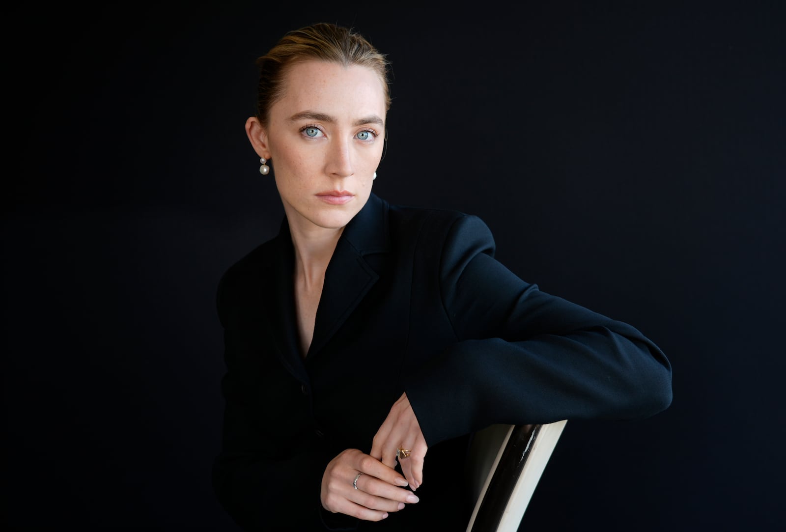 Saoirse Ronan, a cast member in "Blitz," poses for a portrait at the Four Seasons Hotel, Monday, Oct. 14, 2024, in Los Angeles. (AP Photo/Chris Pizzello)