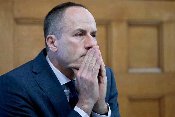 Defense attorney David Yannetti continues the questioning of Hannah Knowles, with the Massachusetts State Police Crime Laboratory on Monday, May 5, 2025, Dedham, Mass. (Pat Greenhouse/The Boston Globe via AP, Pool)